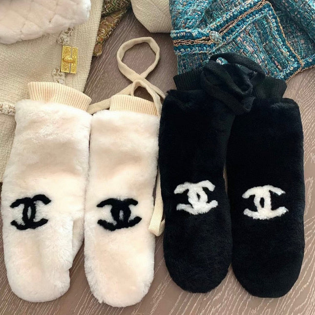 GLOVES IN WHITE RABBIT FUR AND LAMBSKIN 456404