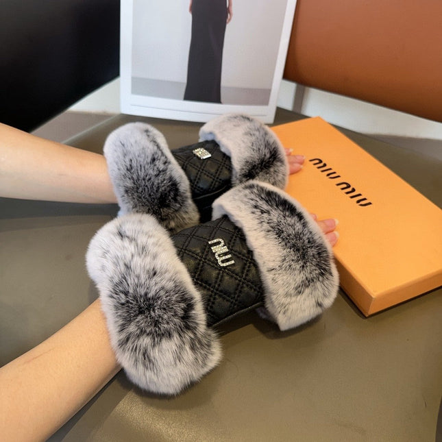 FINGERLESS GLOVES IN BLACK LAMBSKIN AND FOX FUR 463911