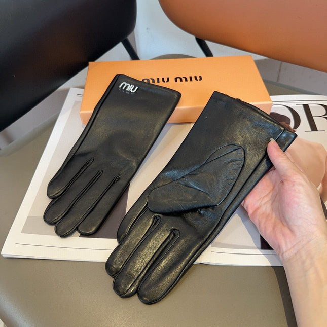 GLOVES IN BLACK LAMBSKIN 465049