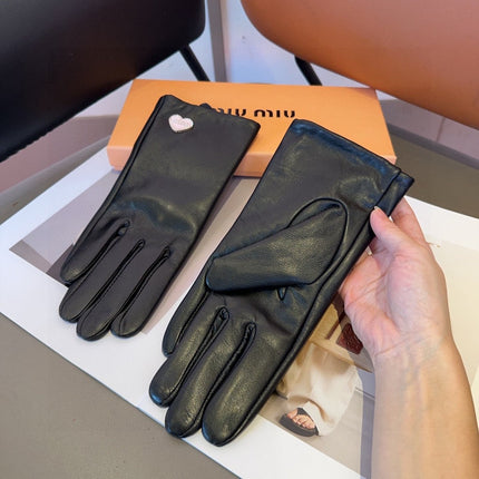 GLOVES ATTACHED HEART ICON IN BLACK LAMBSKIN 466814