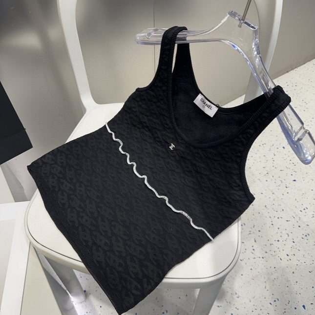 SLEEVELESS TOP 640632 IN BLACK COTTON RAISED LOGO