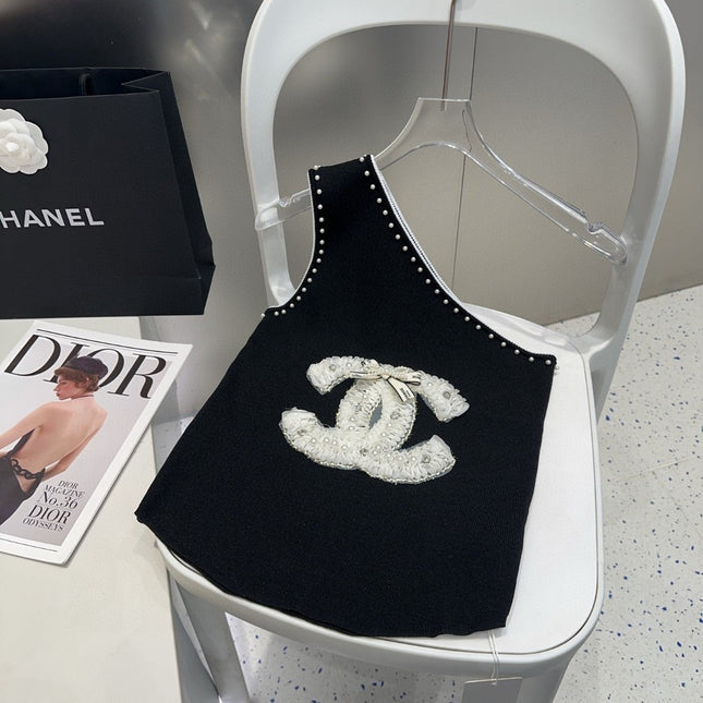 ONE SHOULDER TOP 643219 IN BLACK COTTON EMBOSSED PEARL