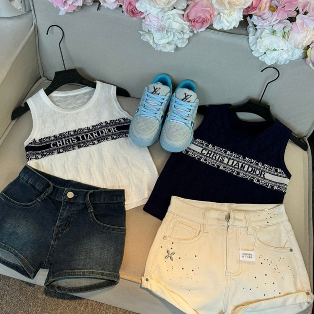 SLEEVELESS TOP 643221 IN BLACK COTTON WHITE LOGO