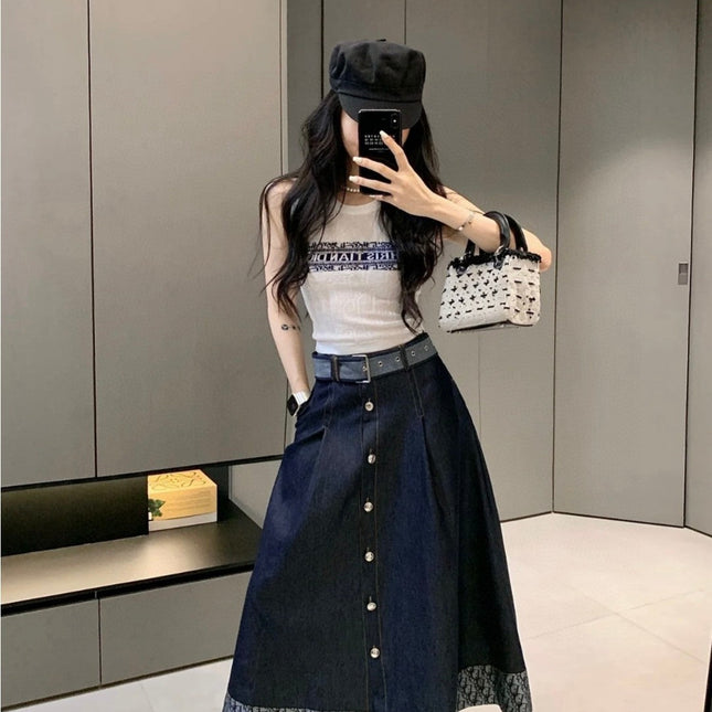 SLEEVELESS TOP 643222 IN WHITE COTTON BLACK LOGO