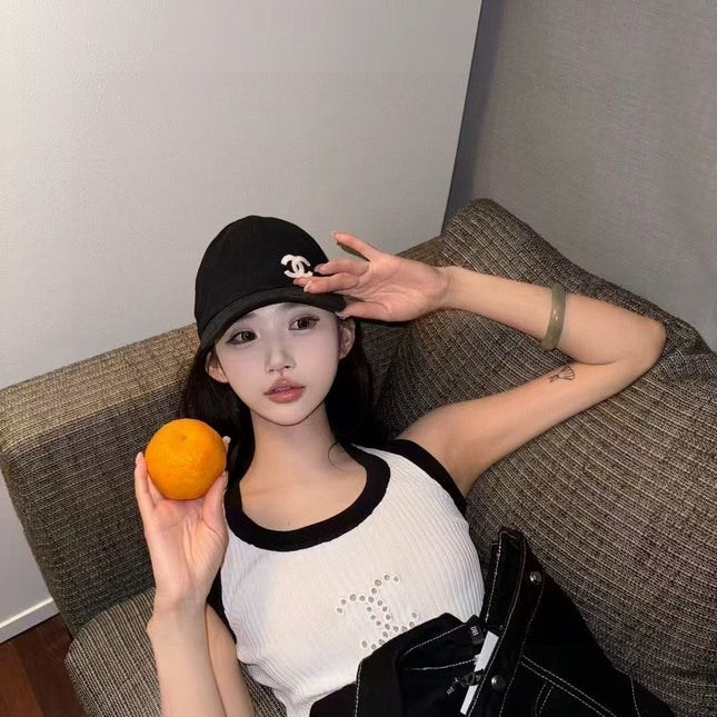 TANK TOP 643225 IN BLACK AND WHITE COTTON RIBBED KNIT