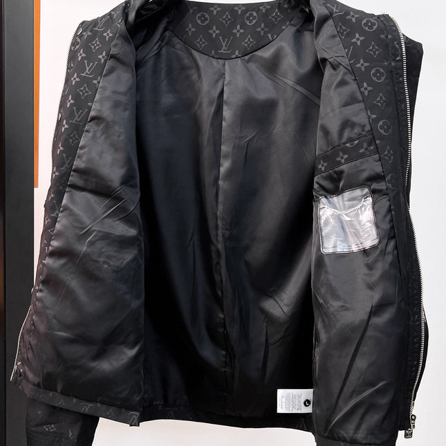 LV BLACK MONOGRAM JACKET 239521