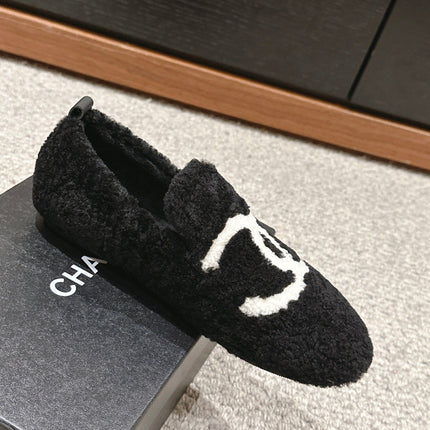 CC LOAFERS IN BLACK FLEECE WITH WHITE LOGO