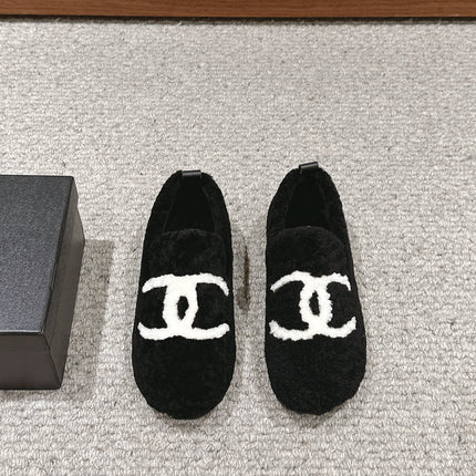 CC LOAFERS IN BLACK FLEECE WITH WHITE LOGO