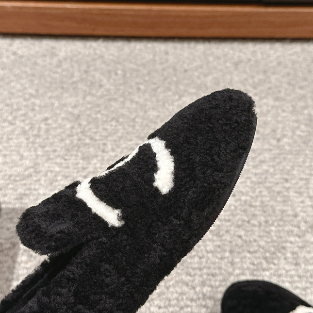 CC LOAFERS IN BLACK FLEECE WITH WHITE LOGO