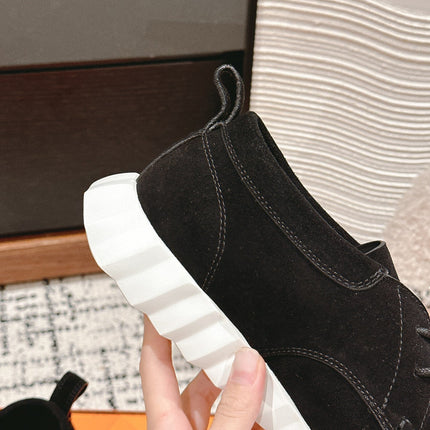 INCREASE SNEAKER IN BLACK SUEDE