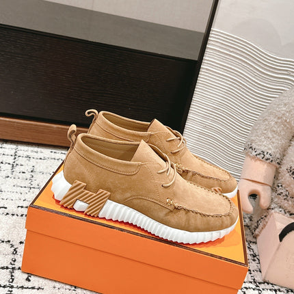 INCREASE SNEAKER IN PEANUT BROWN SUEDE