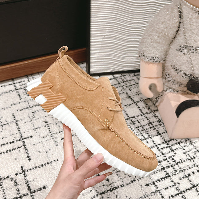 INCREASE SNEAKER IN PEANUT BROWN SUEDE