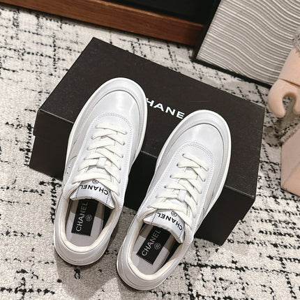 SNEAKER IN WHITE HAND-POLISHED CALFSKIN 977831