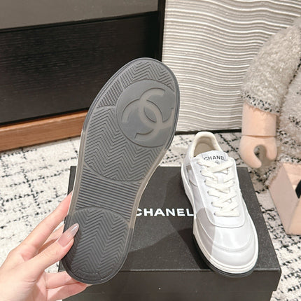 SNEAKER IN WHITE HAND-POLISHED CALFSKIN 977831