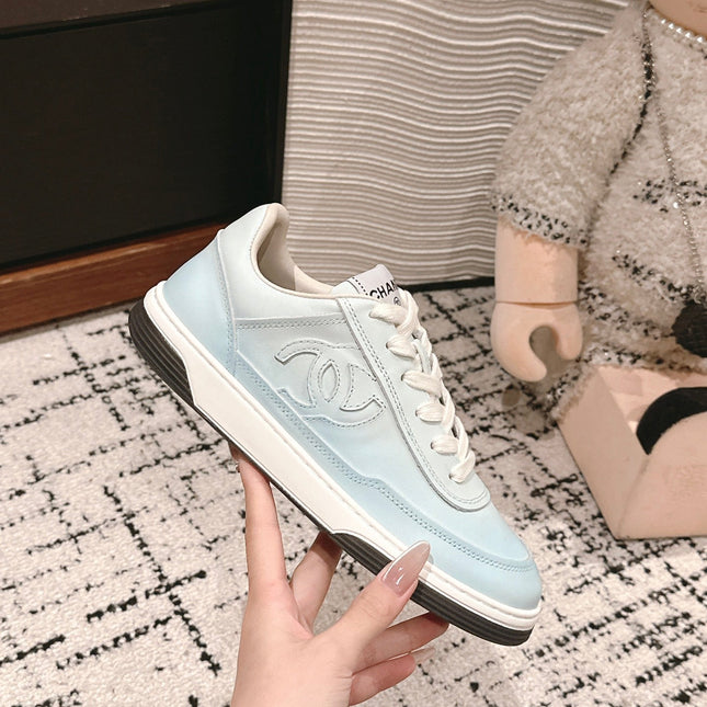 SNEAKER IN BLUE PASTEL HAND-POLISHED CALFSKIN 977829
