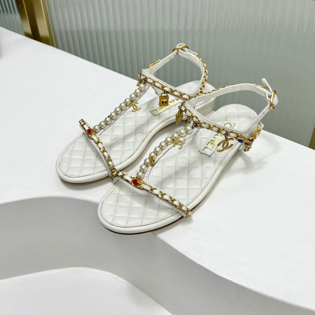 SANDALS PEARL CHAIN IN WHITE COWHIDE