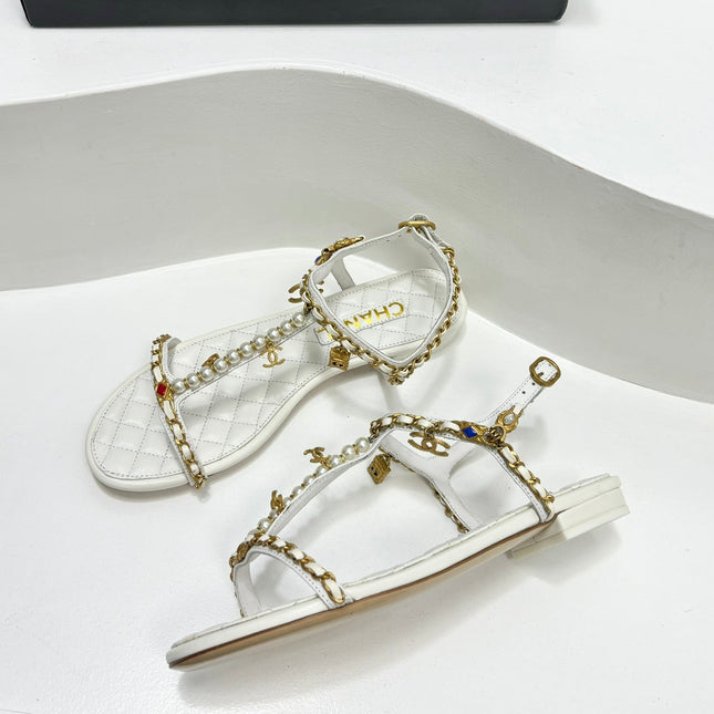 SANDALS PEARL CHAIN IN WHITE COWHIDE