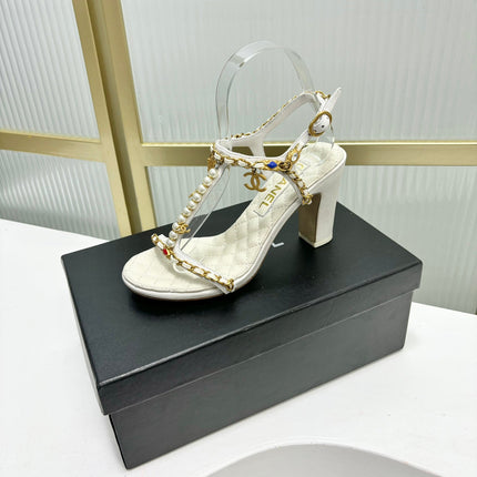 HIGH HEELS PEARL CHAIN IN WHITE COWHIDE
