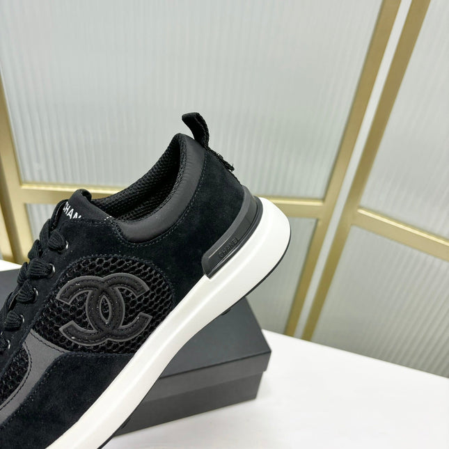 SNEAKER IN BLACK SUEDE AND BREATHABLE MESH