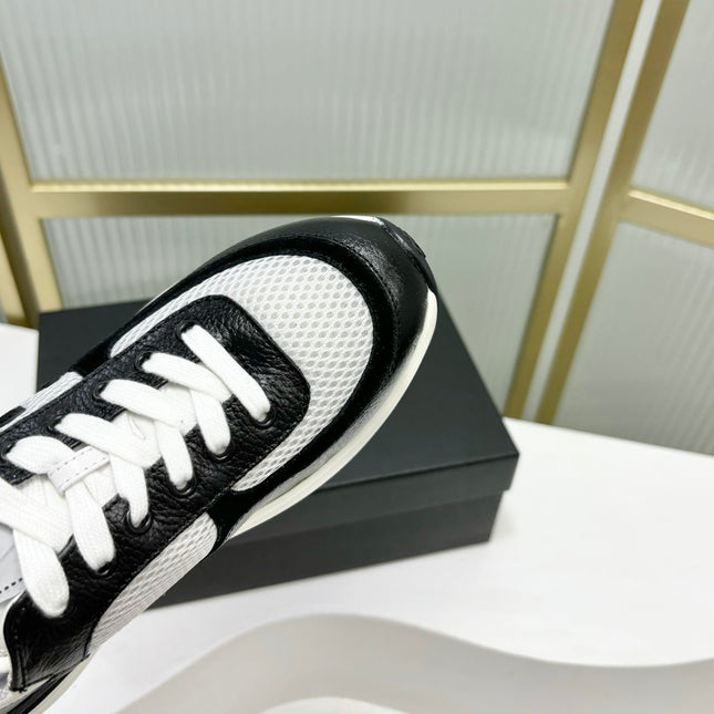 SNEAKER IN BLACK CALFSKIN AND GREY BREATHABLE MESH