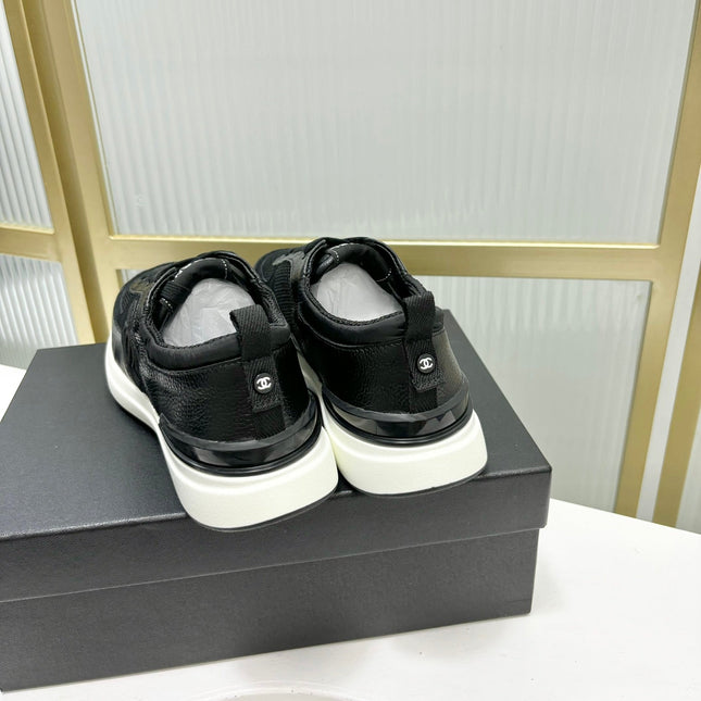 SNEAKER IN BLACK SUEDE