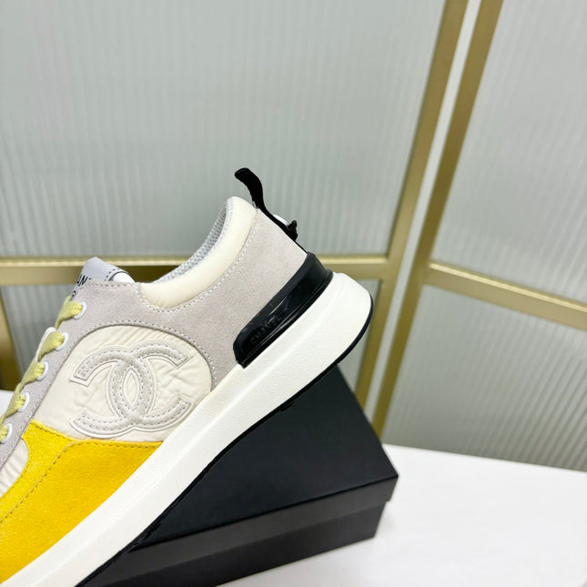 SNEAKER IN LIGHT YELLOW MIX GREY SUEDE