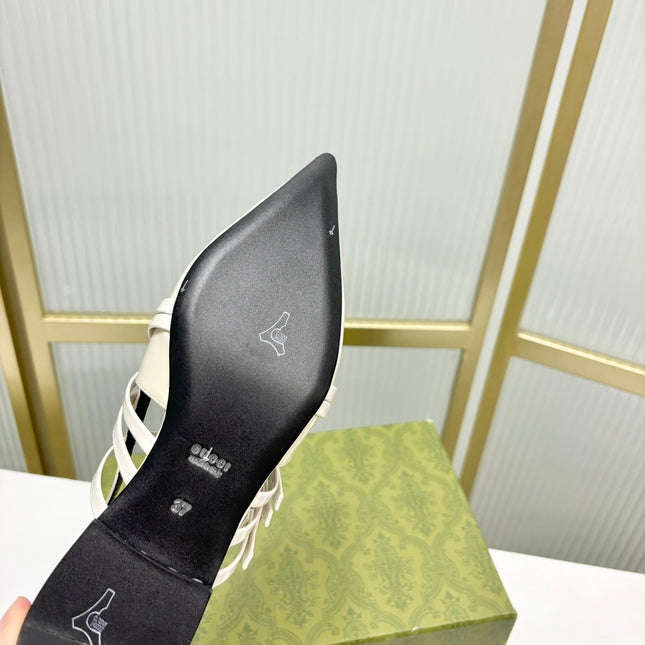 STRAPPY FLAT SLINGBACK IN WHITE GLOSSY CALFSKIN