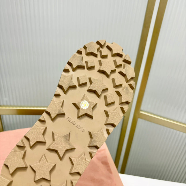 LACE-UP ANKLE BOOTS IN BEIGE SUEDE AND FLEECE LINING