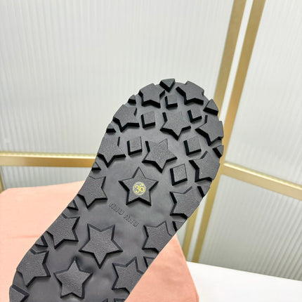 LACE-UP ANKLE BOOTS IN BERRY RED SUEDE AND FLEECE LINING