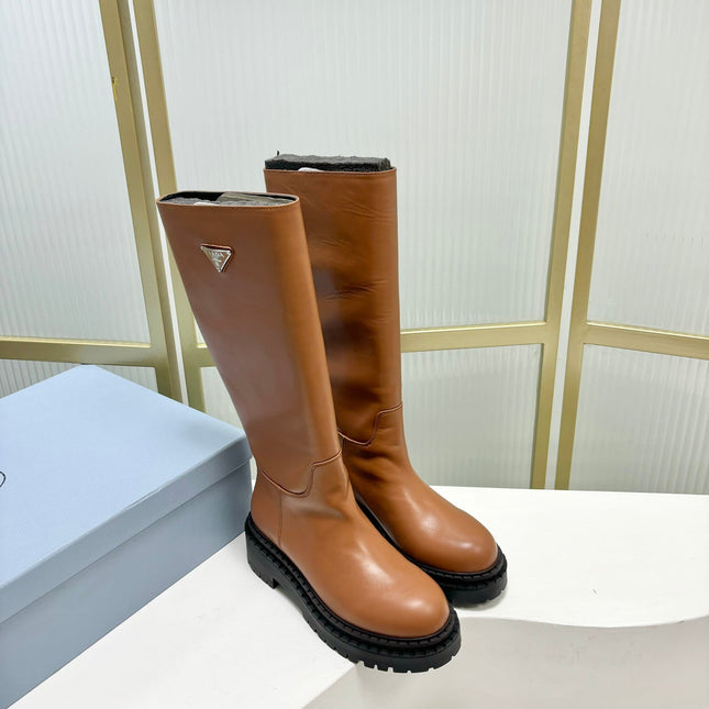 KNEE BOOTS WITH TRIANGLE LOGO IN CAMEL CALFSKIN