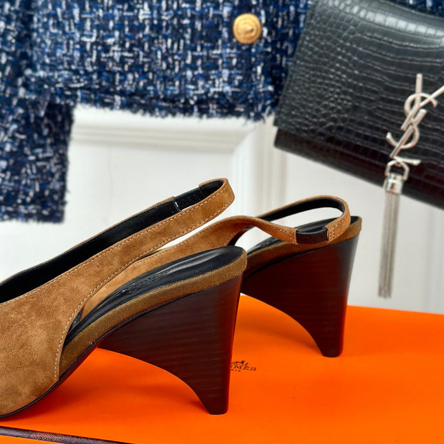 HIGH HEEL 75 MM POINTED- TOE SANDAL IN CIDER BROWN SUEDE