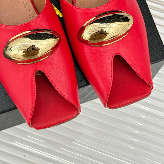 ALAIA FLAT MULE IN CRIMSON RED LAMBSKIN WITH GOLD HARDWARE