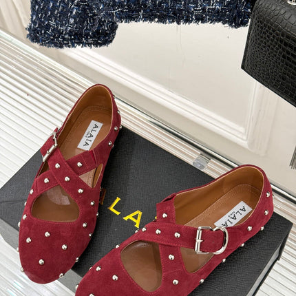 CROSSED STRAP BALLET FLATS IN BERRY RED SUEDE