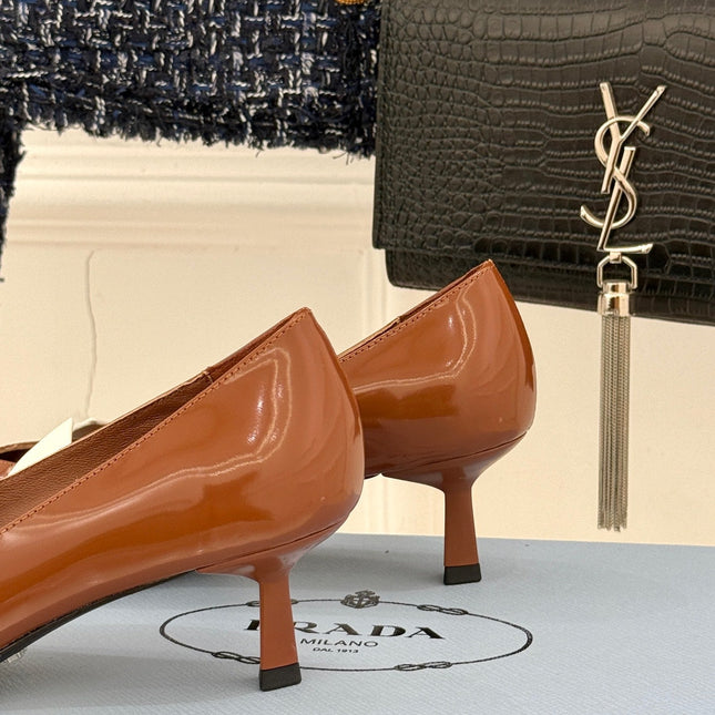 KITTEN HEEL PUMPS IN WHITE MIX BROWN CALFSKIN