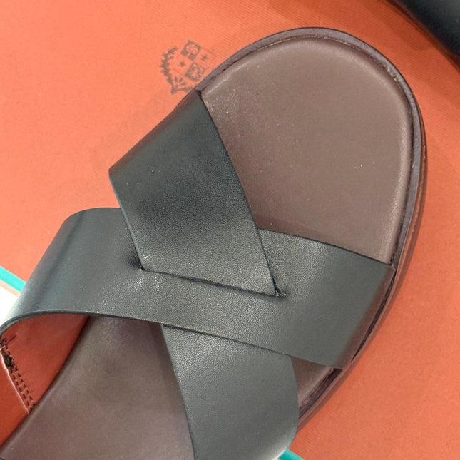 SANDALS THICK SOLE CROSS STRAP IN WHITE AND BROWN CALFSKIN