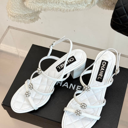 HIGH HEELS SANDAL IN WHITE LAMBSKIN PEARL FLOWERS