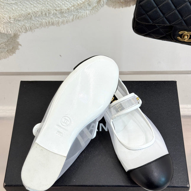 FLAT SHOES IN WHITE MESH AND BLACK LAMBSKIN