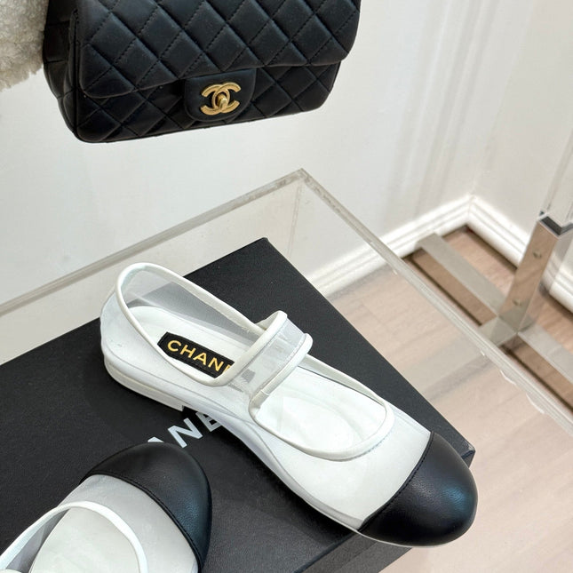 FLAT SHOES IN WHITE MESH AND BLACK LAMBSKIN