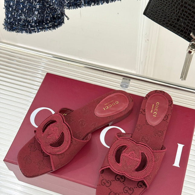SLIDE SANDALS IN RED FABRIC EMBOSSED LOGO STYLE 4