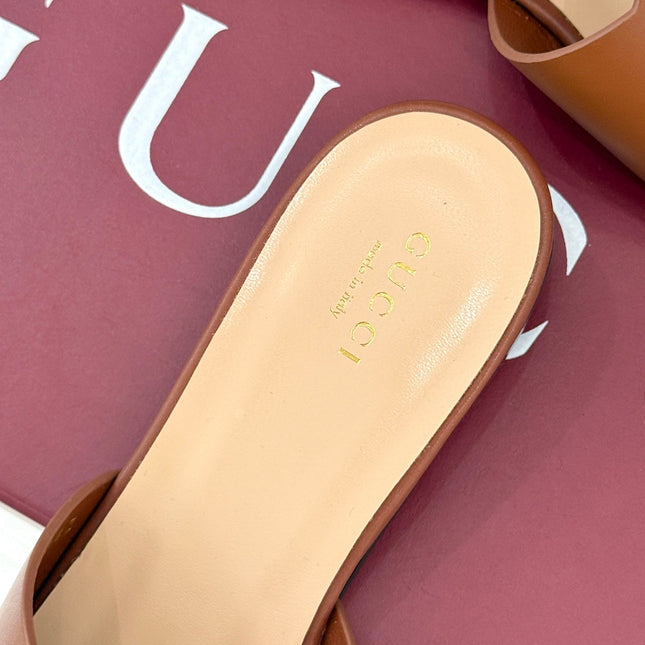 SLIDE SANDALS IN BROWN CALFSKIN