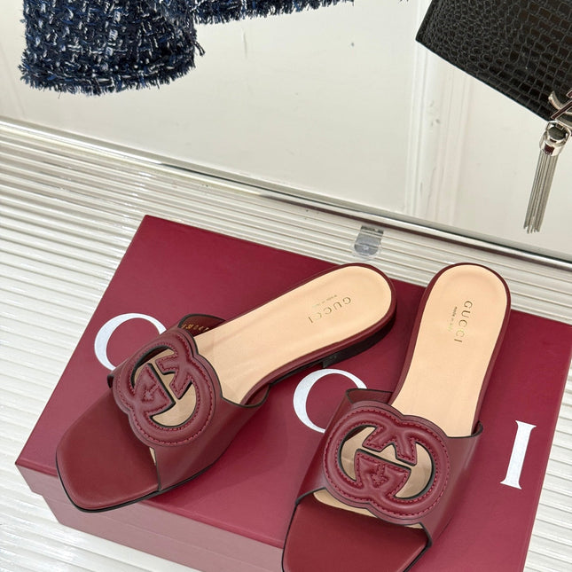 SLIDE SANDALS IN RED CALFSKIN