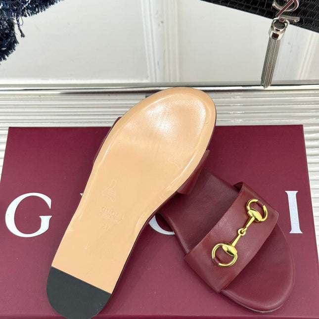 SLIDE SANDALS IN RED CALFSKIN WITH GOLD HARDWARE