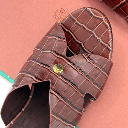 LP SANDALS 25S IN MAHOGANY RED LAMBSKIN SNAKE EMBOSSING