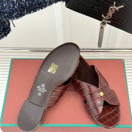 LP SANDALS 25S IN MAHOGANY RED LAMBSKIN SNAKE EMBOSSING