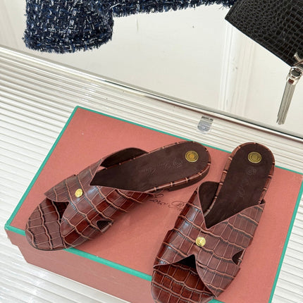 LP SANDALS 25S IN MAHOGANY RED LAMBSKIN SNAKE EMBOSSING