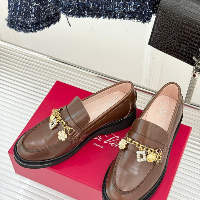 ROGER VIVIER 25S RANGERS CHAIN LOAFER IN BROWN CALFSKIN