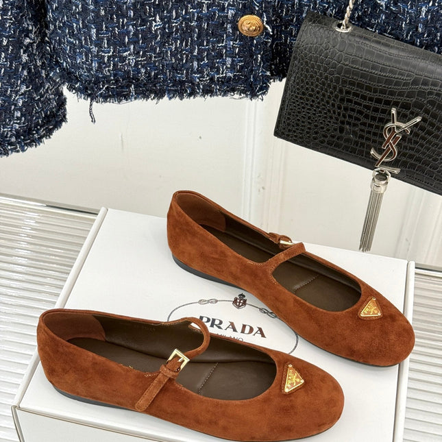 PRADA 25S SOFT PADDED BALLERINAS IN BURNT ORANGE SUEDE