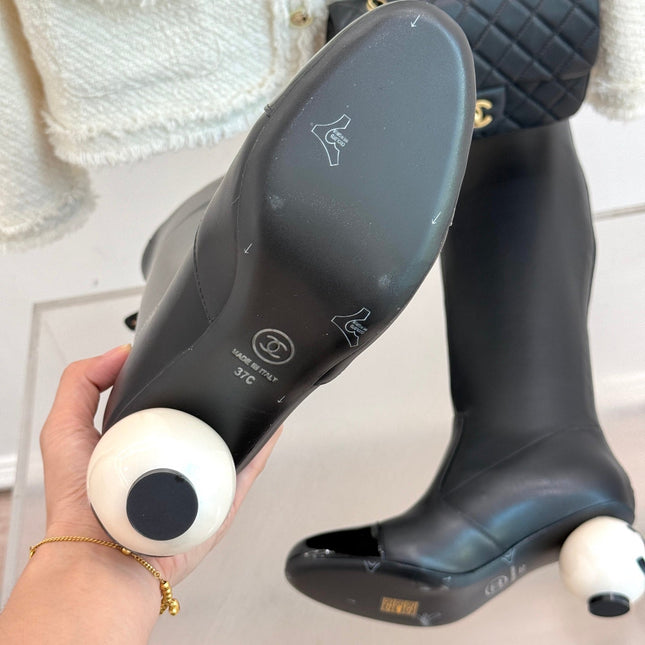 CC HIGH BOOTS IN BLACK CALFSKIN