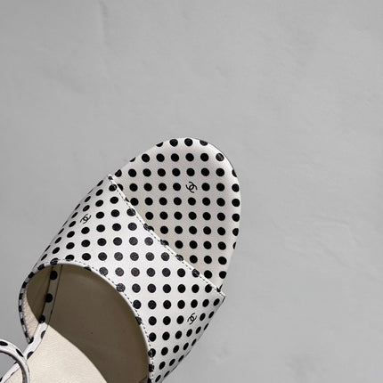 BLOCK HEEL SANDALS WHITE POLKA DOT SHEEPSKIN