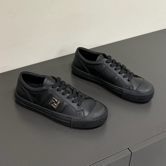 FF TRAINER SNEAKER IN BLACK CALFSKIN